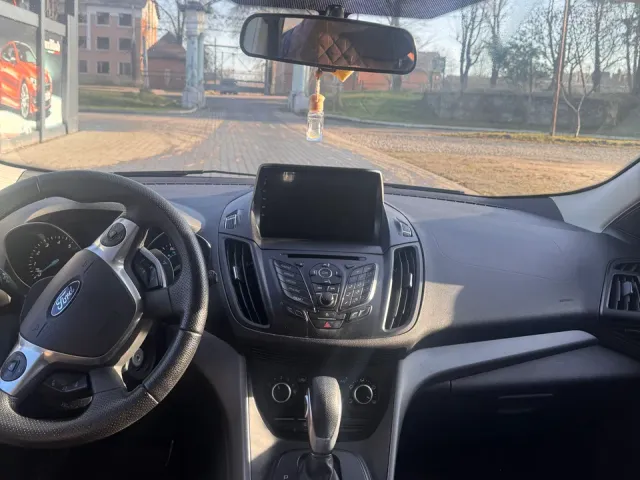 Ford Escape - фото 3
