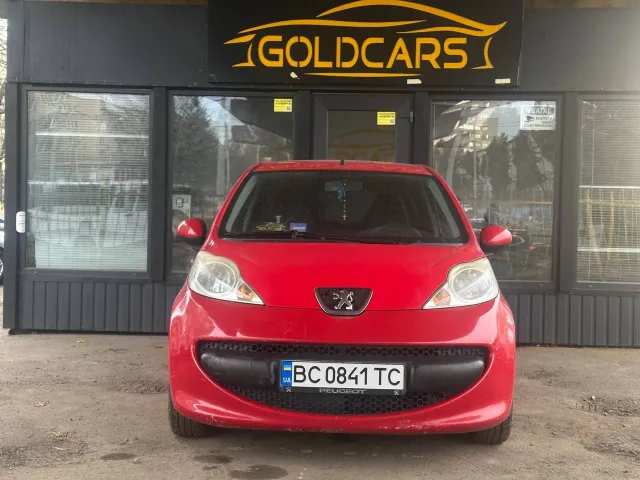 Peugeot 107 - фото 1