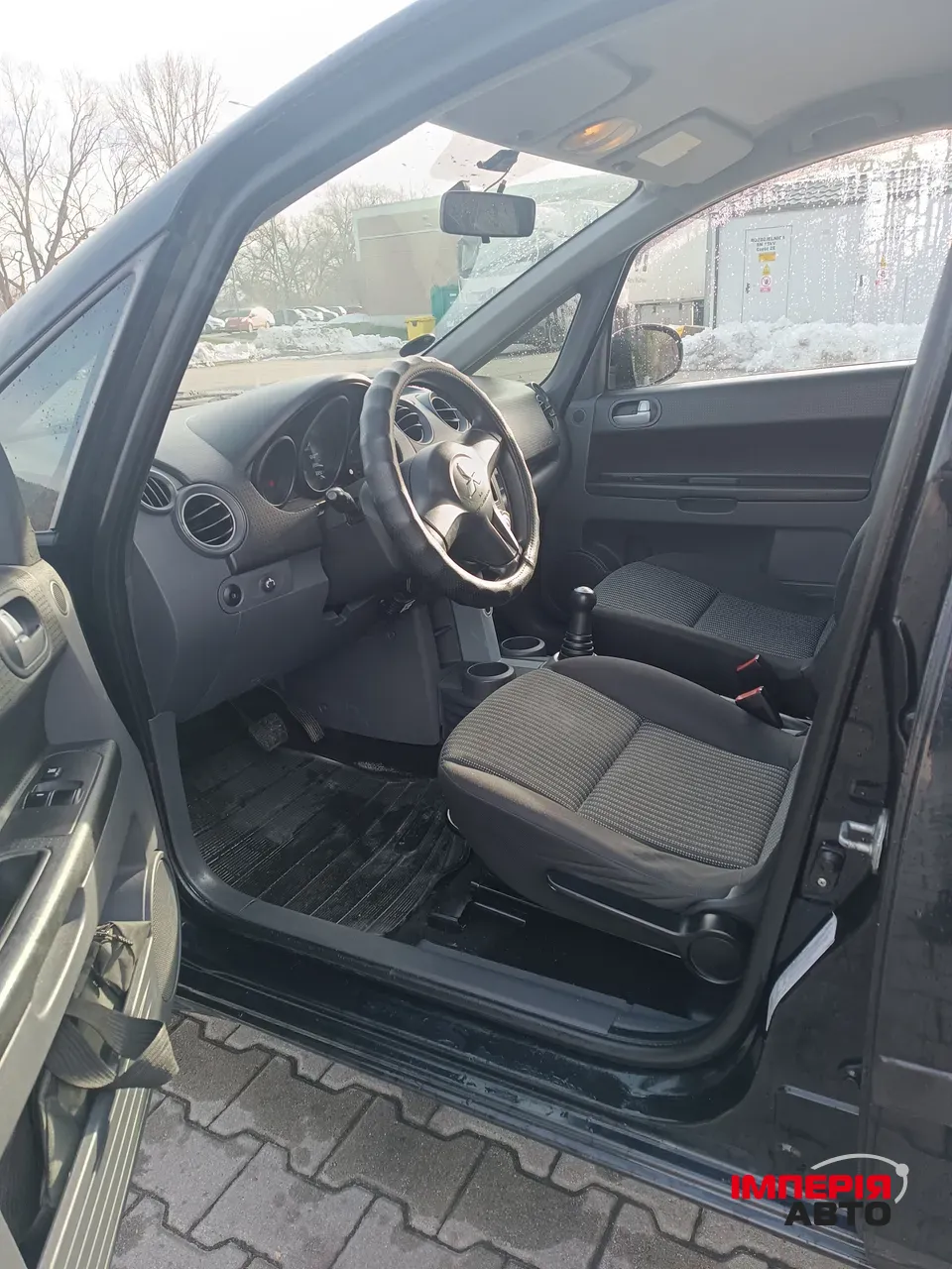 Mitsubishi Colt - фото 17