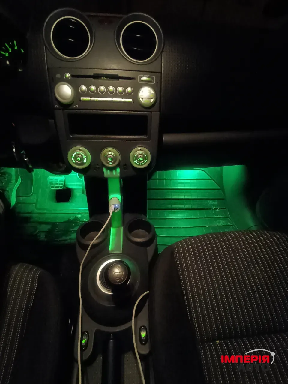 Mitsubishi Colt - фото 5