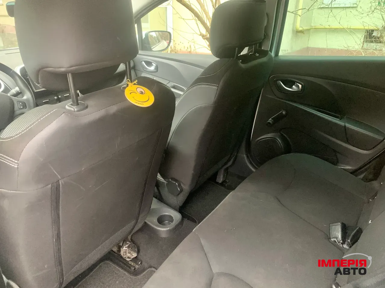 Renault Clio - фото 12