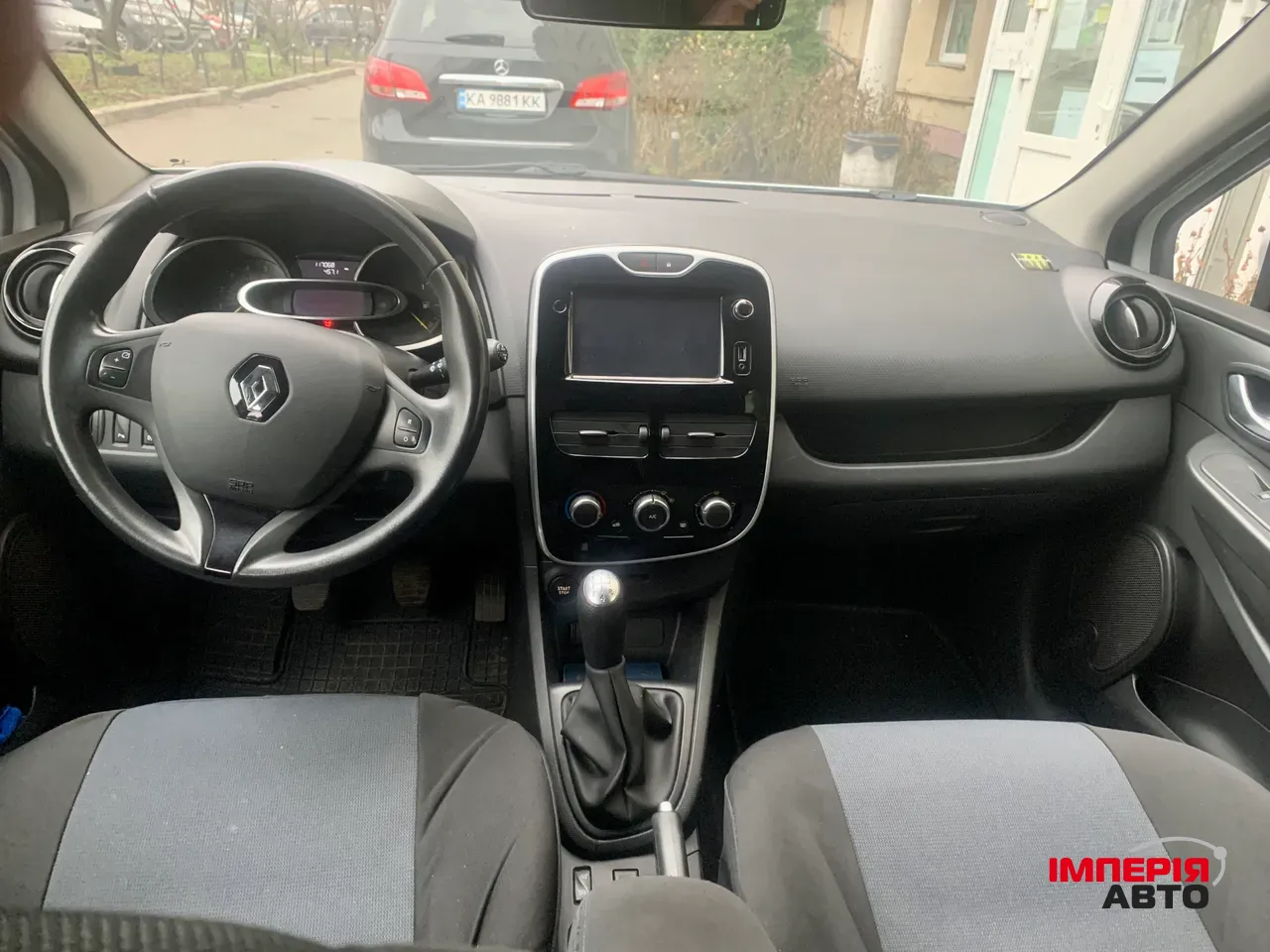 Renault Clio - фото 11