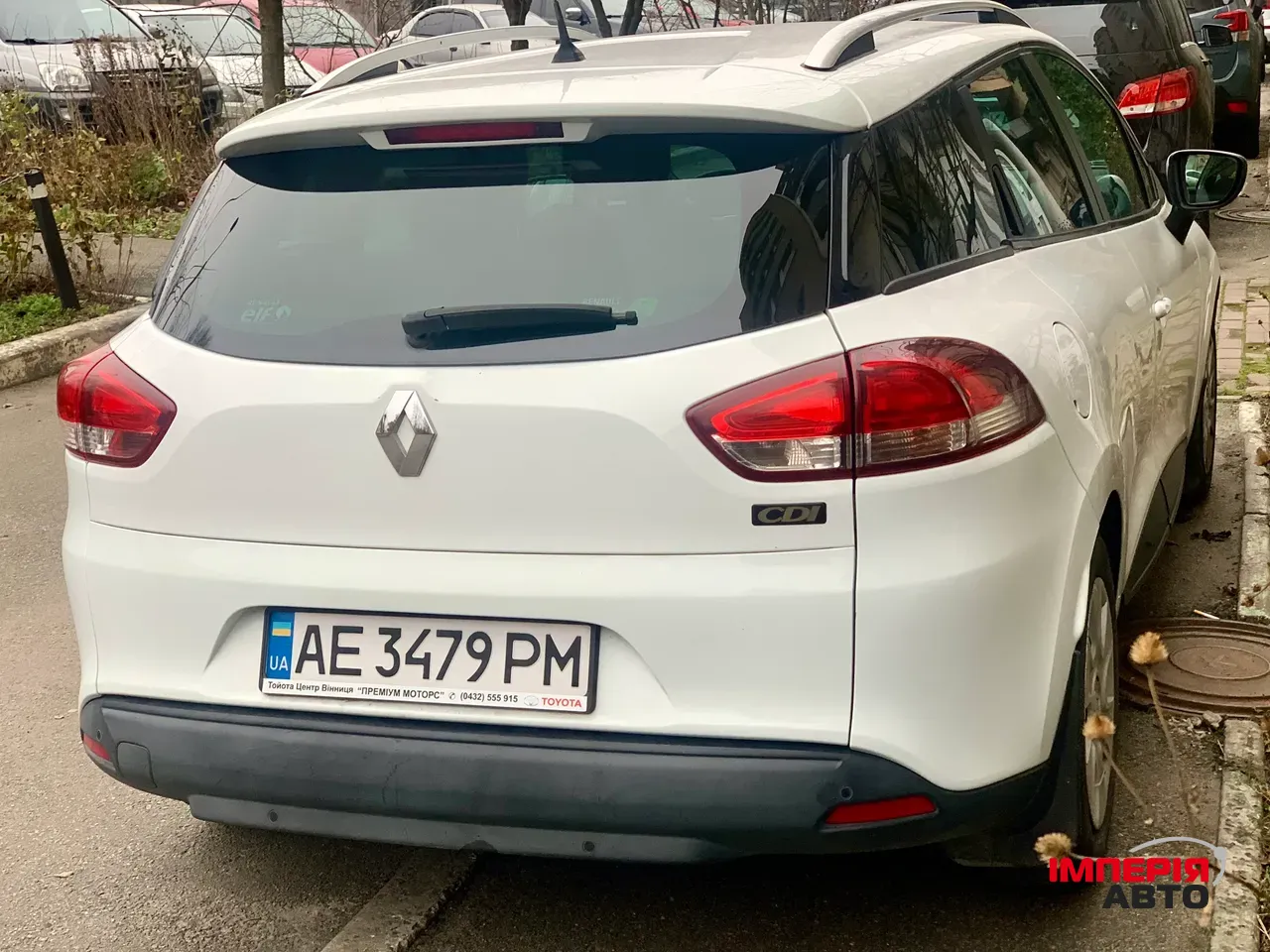 Renault Clio - фото 7