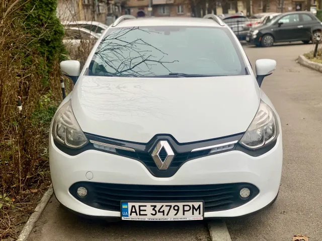 Renault Clio - фото 1