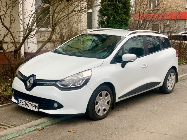 Renault Clio - фото 4