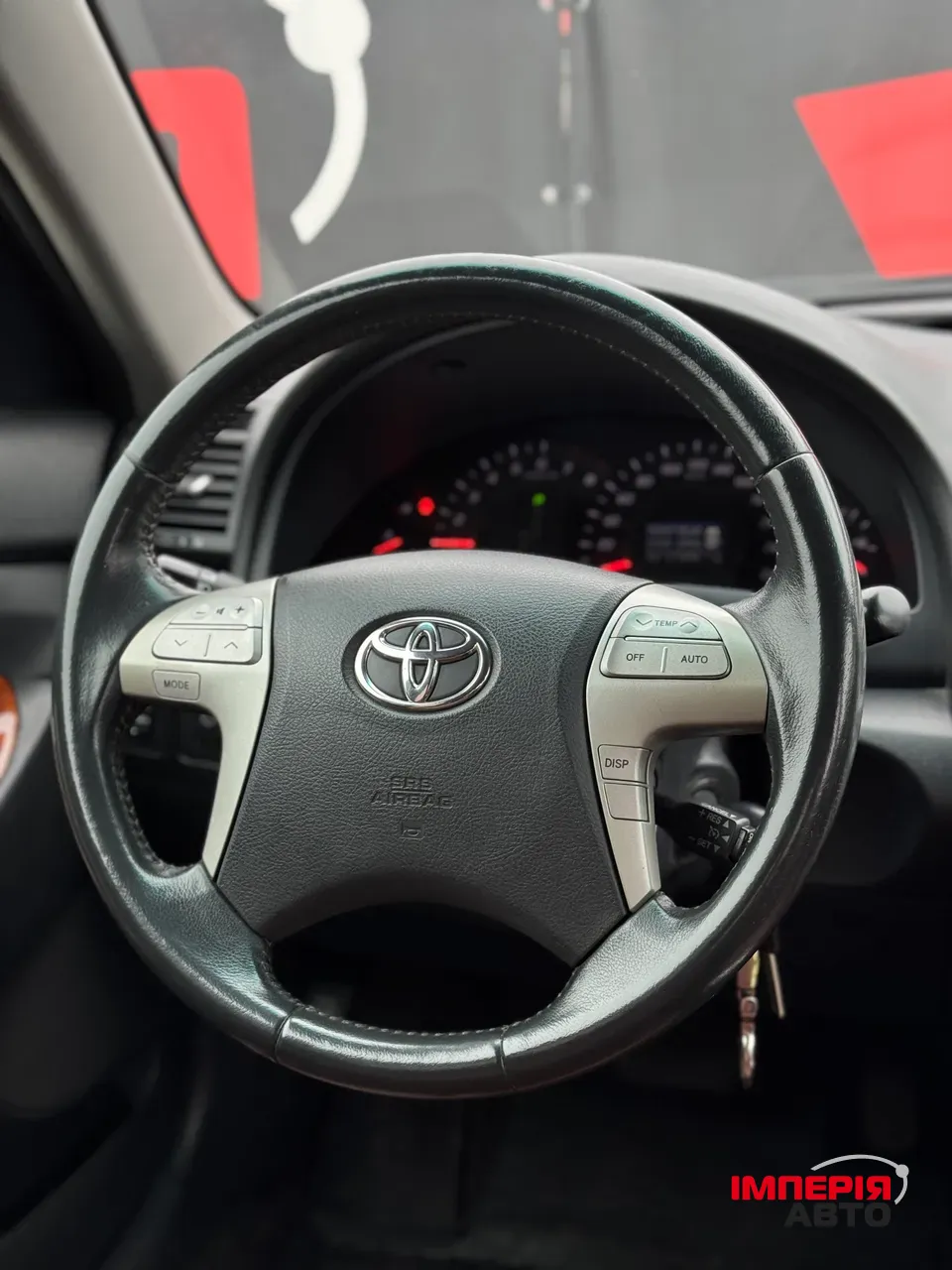 Toyota Camry - фото 10