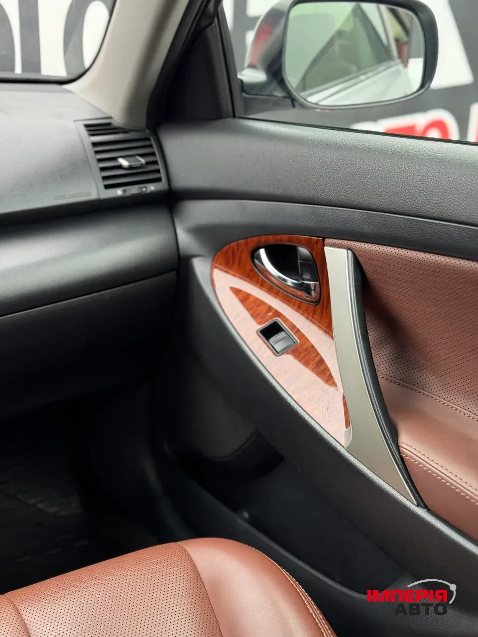 Toyota Camry - фото 12