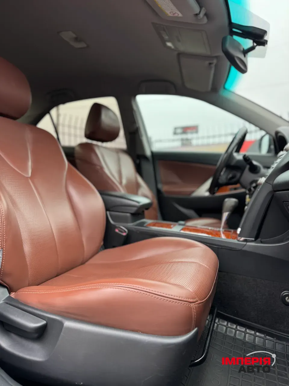 Toyota Camry - фото 8