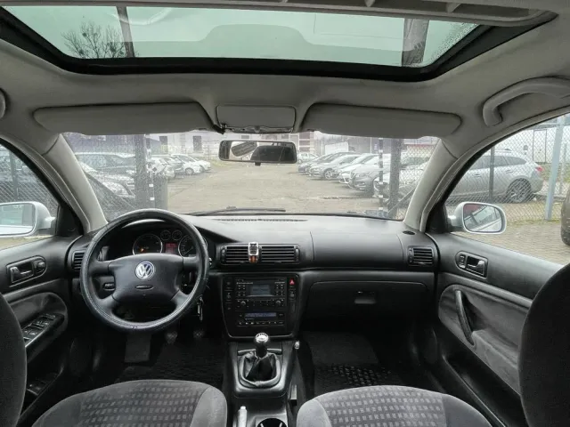 Volkswagen Passat - фото 4