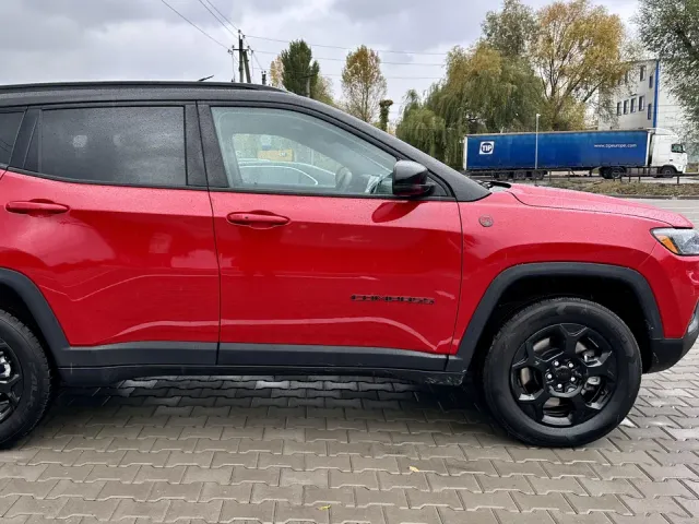 Jeep Compass - фото 4