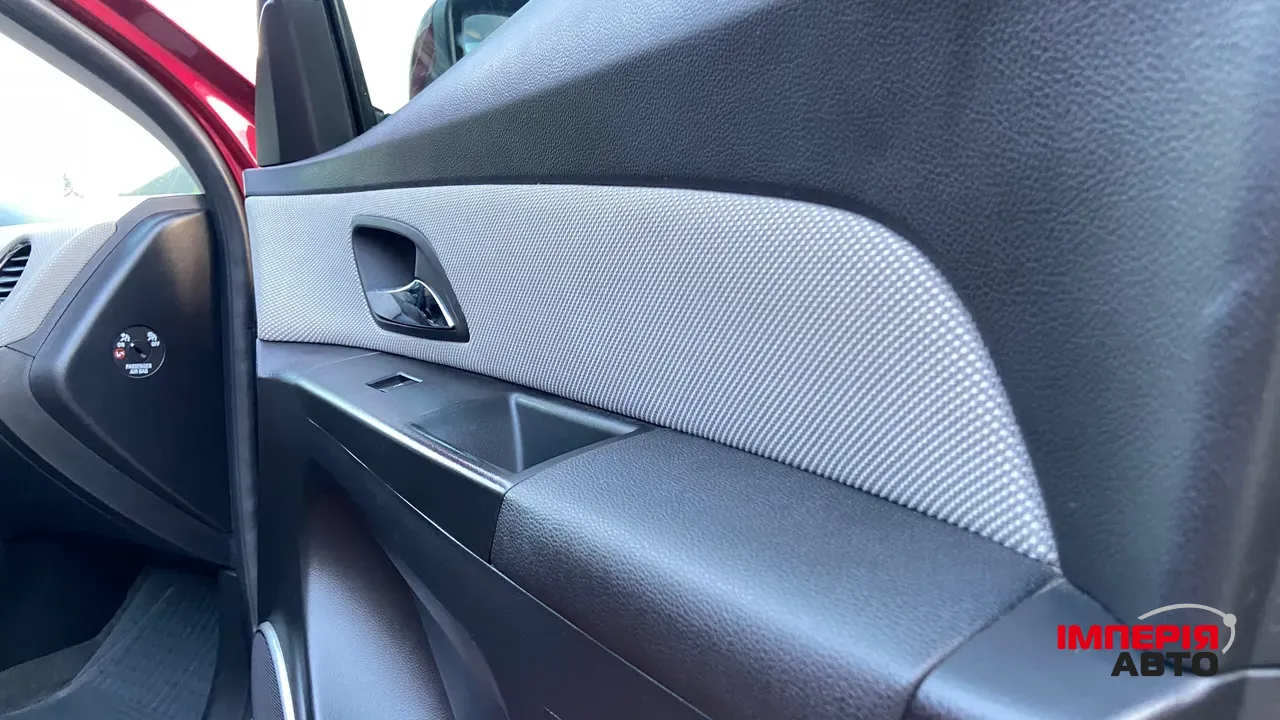 Chevrolet Cruze - фото 28