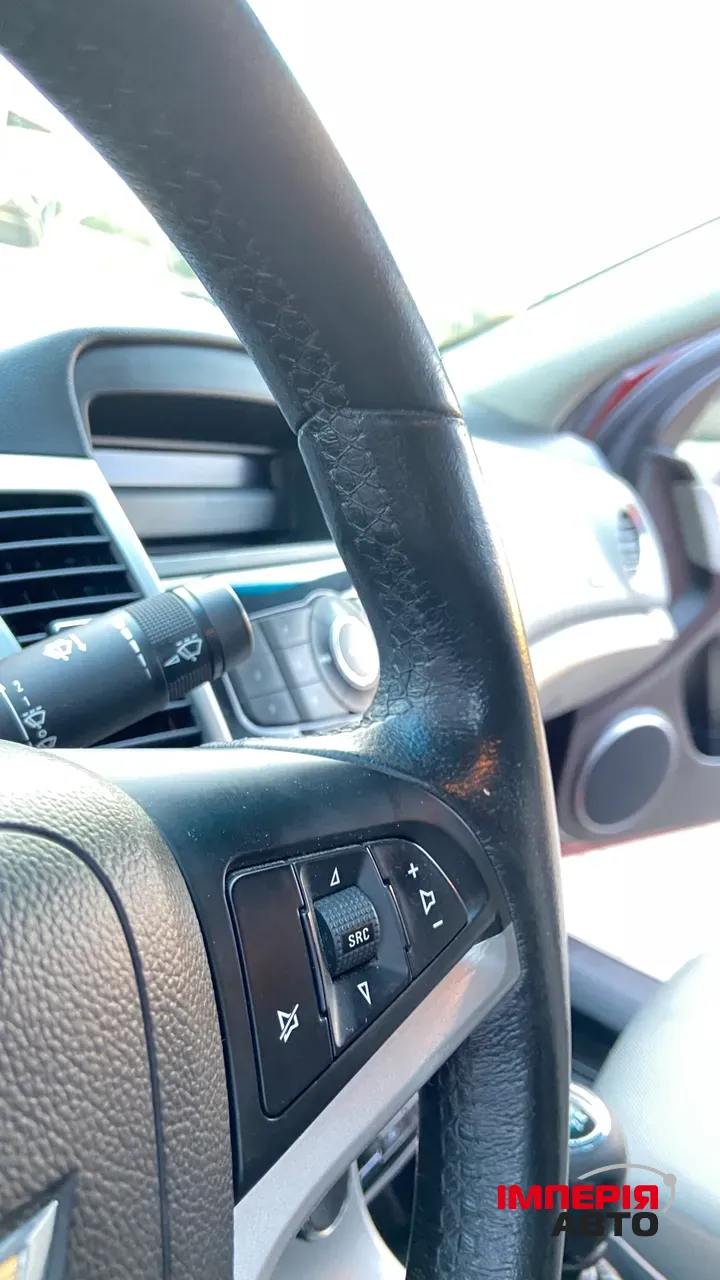 Chevrolet Cruze - фото 26