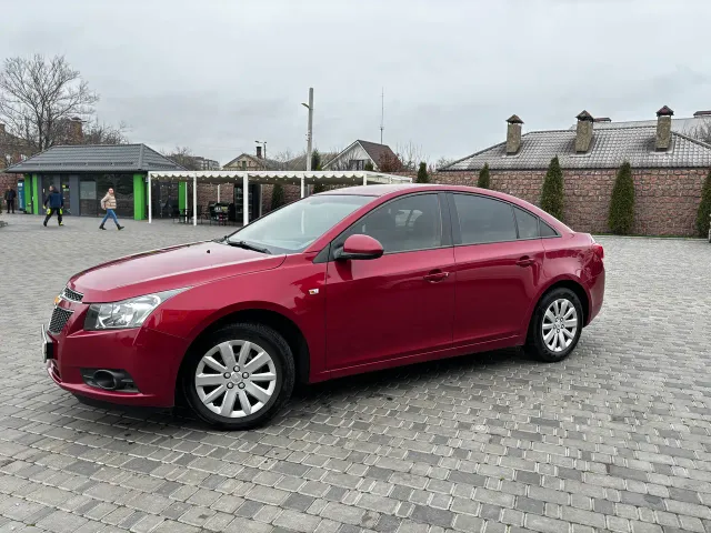 Chevrolet Cruze - фото 2