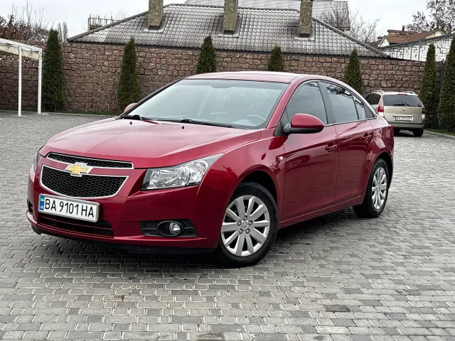 Chevrolet Cruze - фото 1