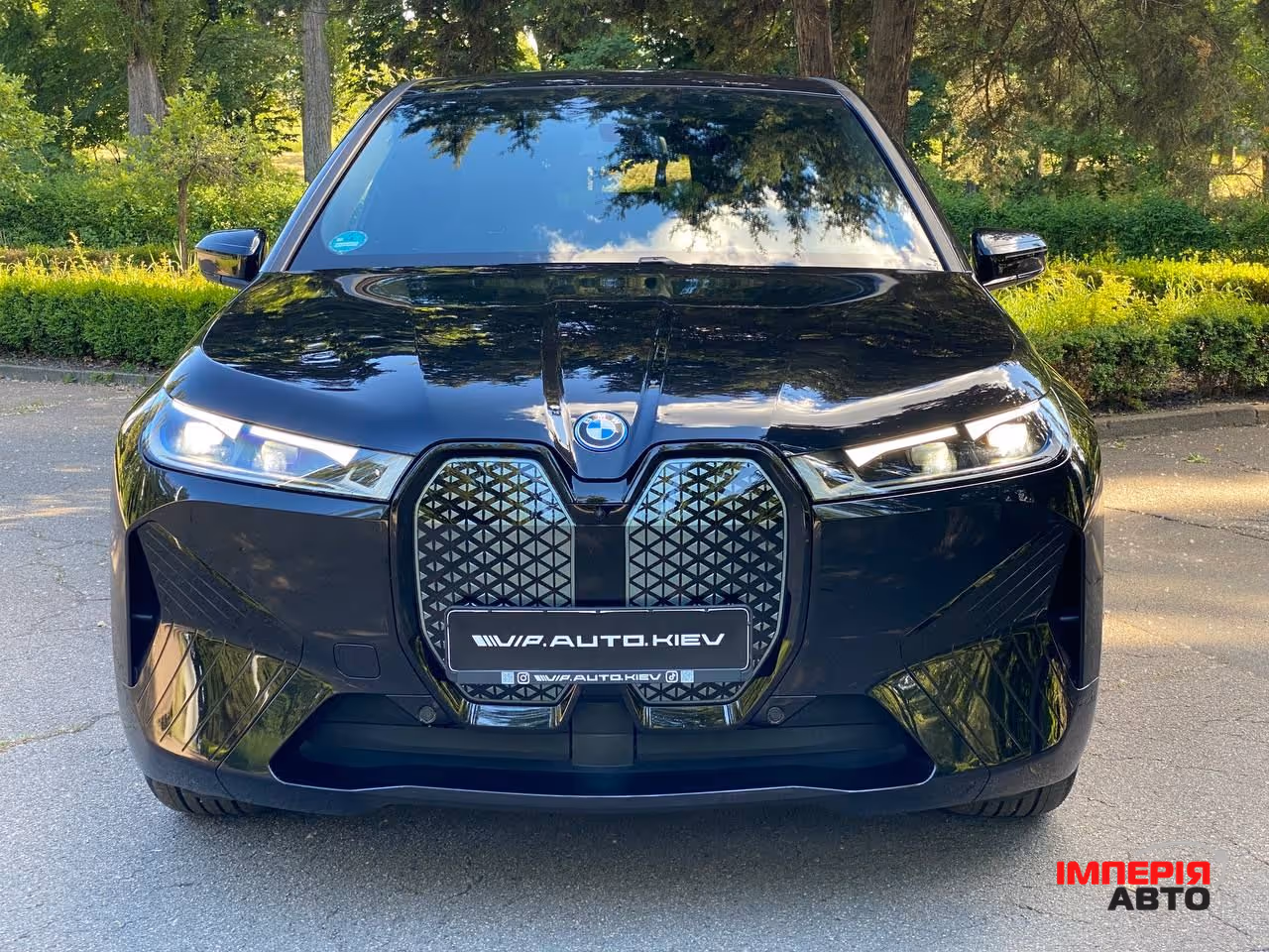 BMW iX - фото 6
