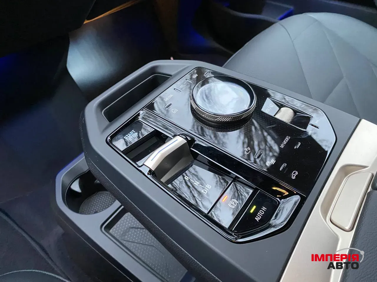 BMW iX - фото 12