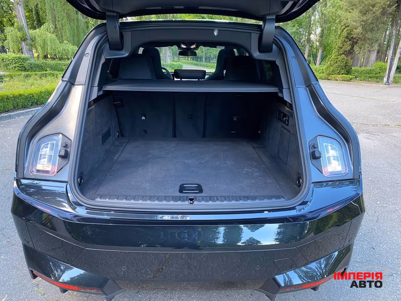BMW iX - фото 21