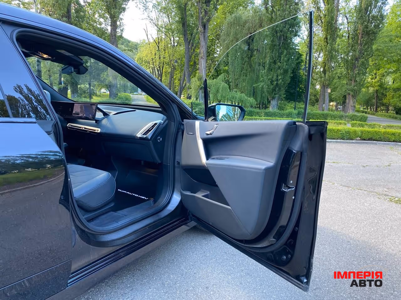 BMW iX - фото 19