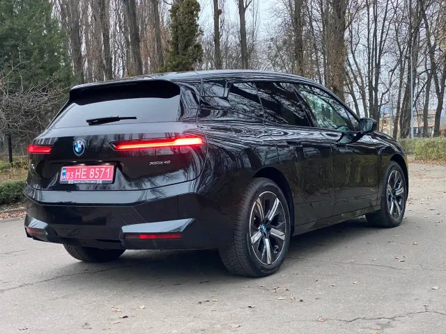 BMW iX - фото 2