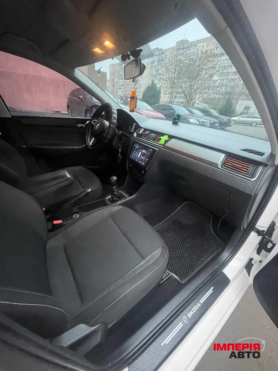 Skoda Rapid - фото 5