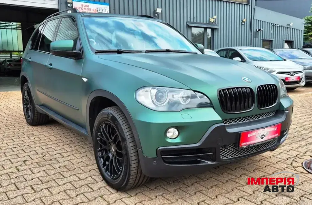 BMW X5 - фото 1