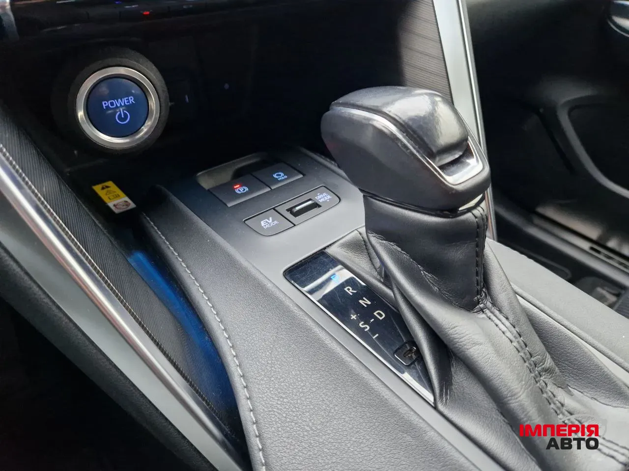 Toyota Venza - фото 16