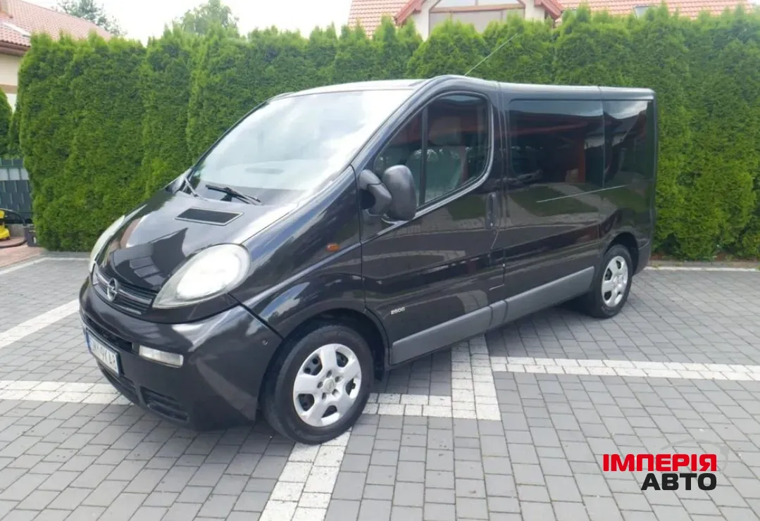 Opel Vivaro - фото 14