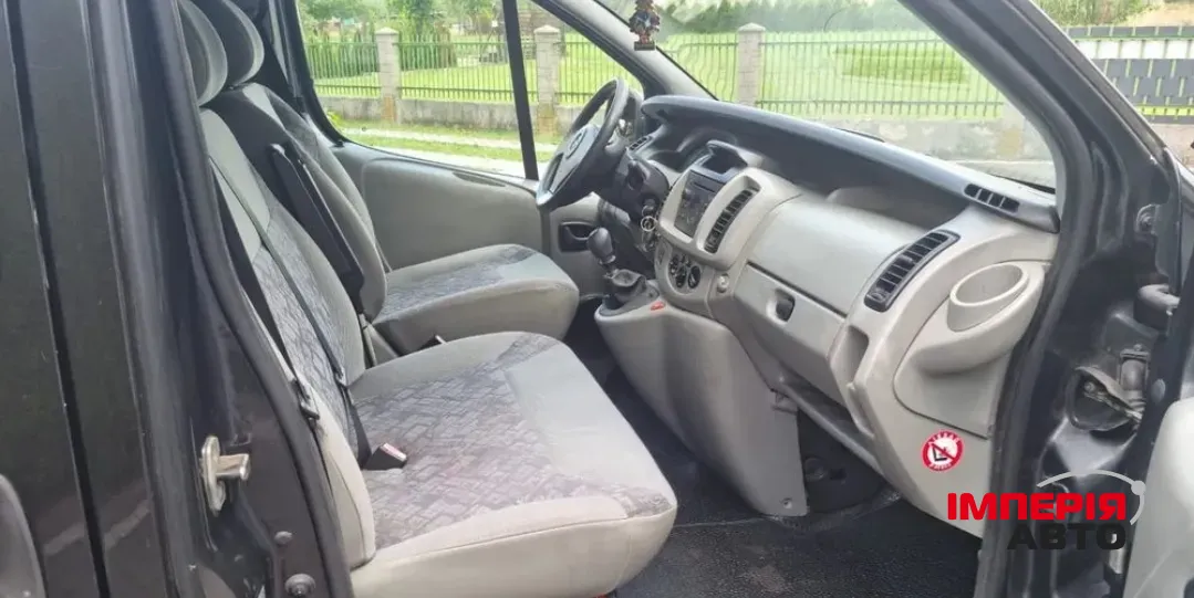 Opel Vivaro - фото 7
