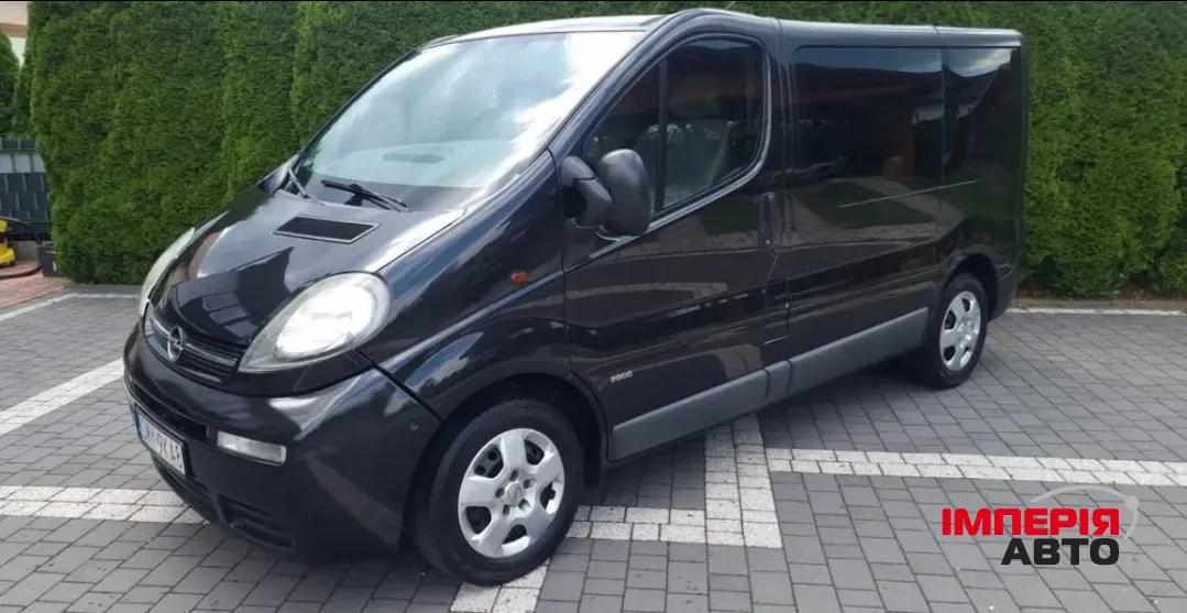Opel Vivaro - фото 13