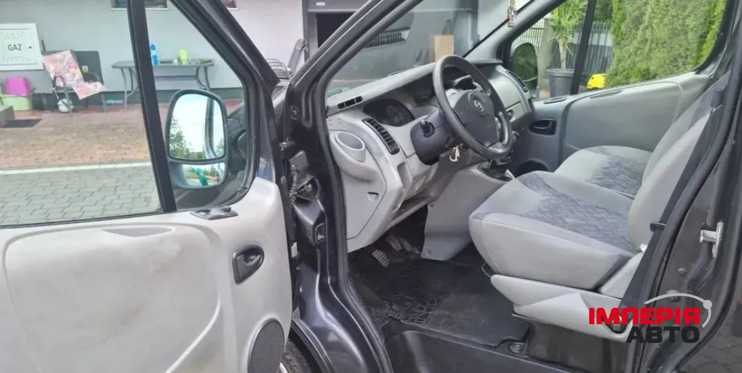 Opel Vivaro - фото 4