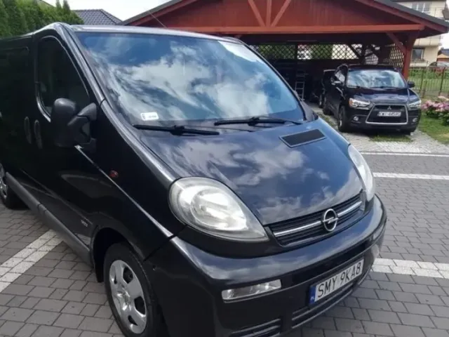 Opel Vivaro - фото 1