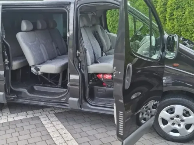 Opel Vivaro - фото 3