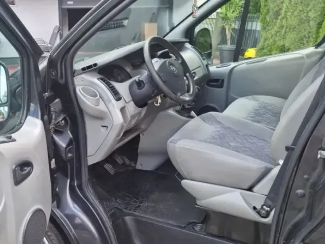 Opel Vivaro - фото 4