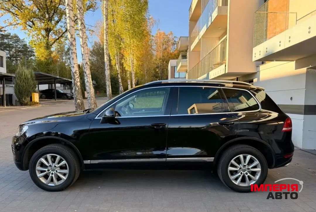 Volkswagen Touareg - фото 14