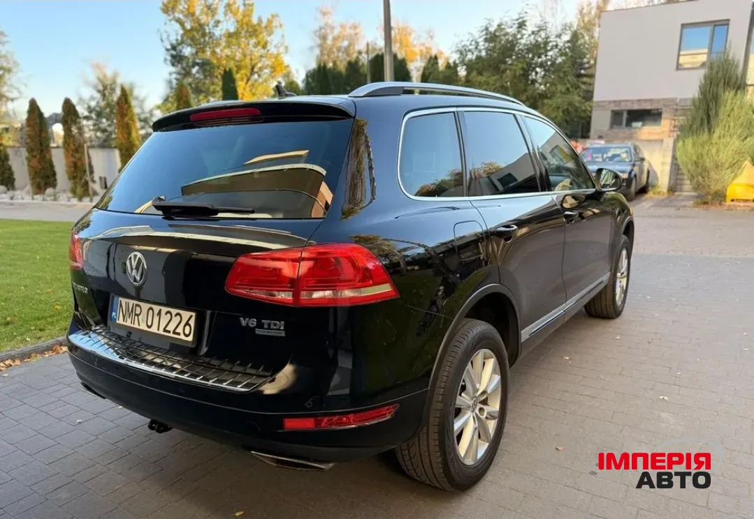 Volkswagen Touareg - фото 11