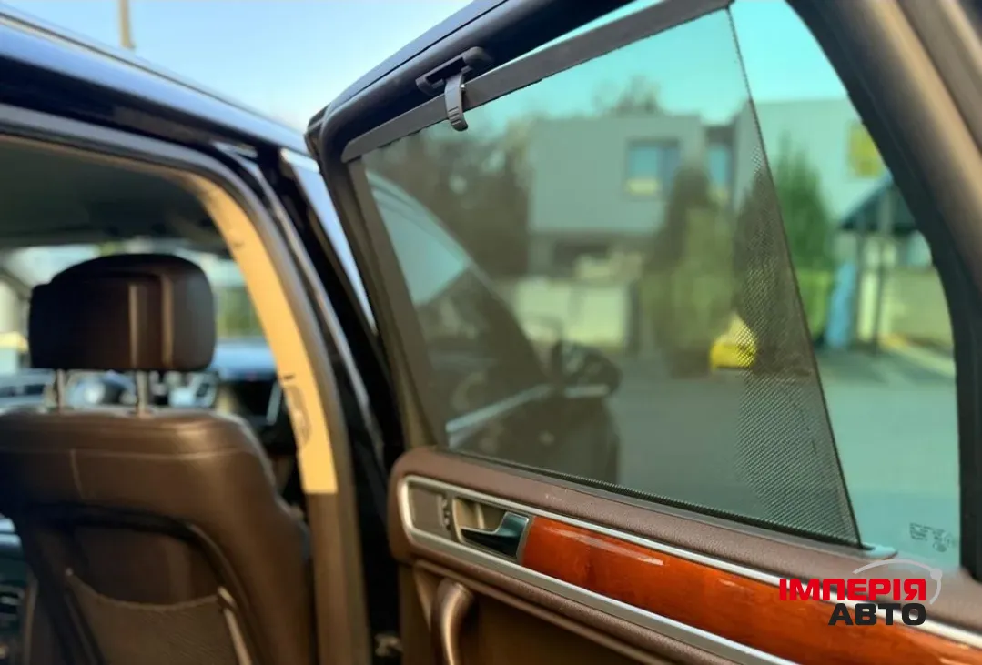 Volkswagen Touareg - фото 8