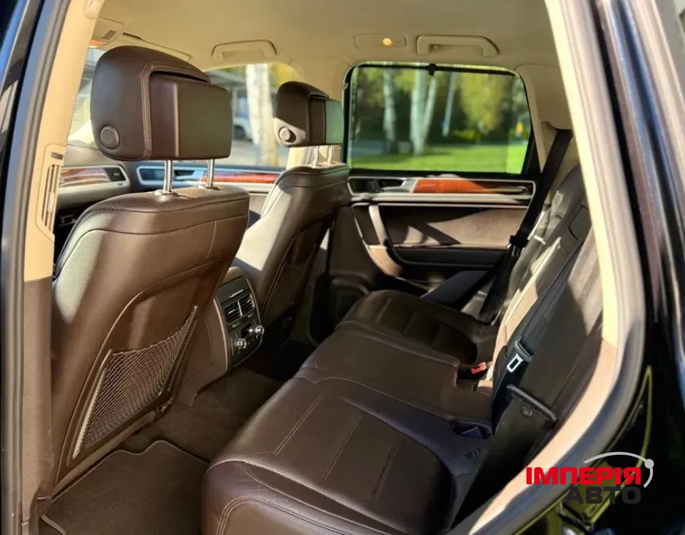 Volkswagen Touareg - фото 10