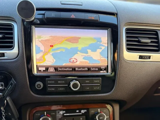 Volkswagen Touareg - фото 3