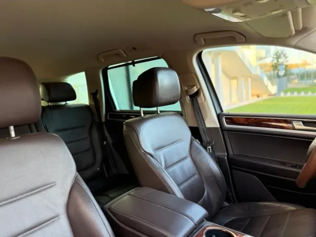 Volkswagen Touareg - фото 4