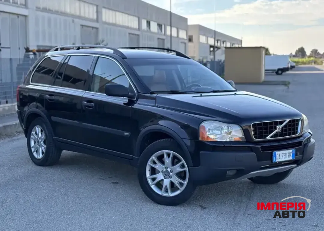 Volvo XC90 - фото 1