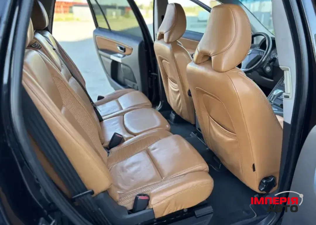 Volvo XC90 - фото 6
