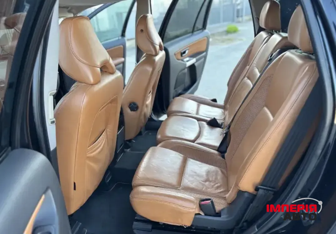 Volvo XC90 - фото 7