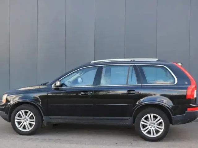 Volvo XC90 - фото 2