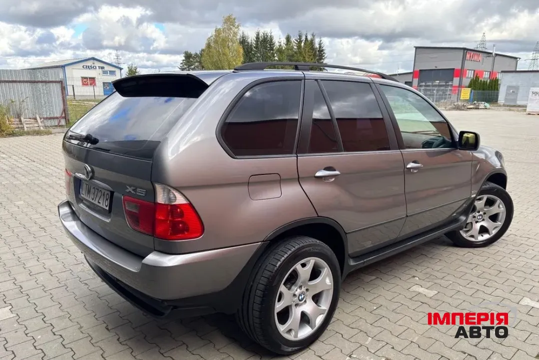 BMW X5 - фото 9