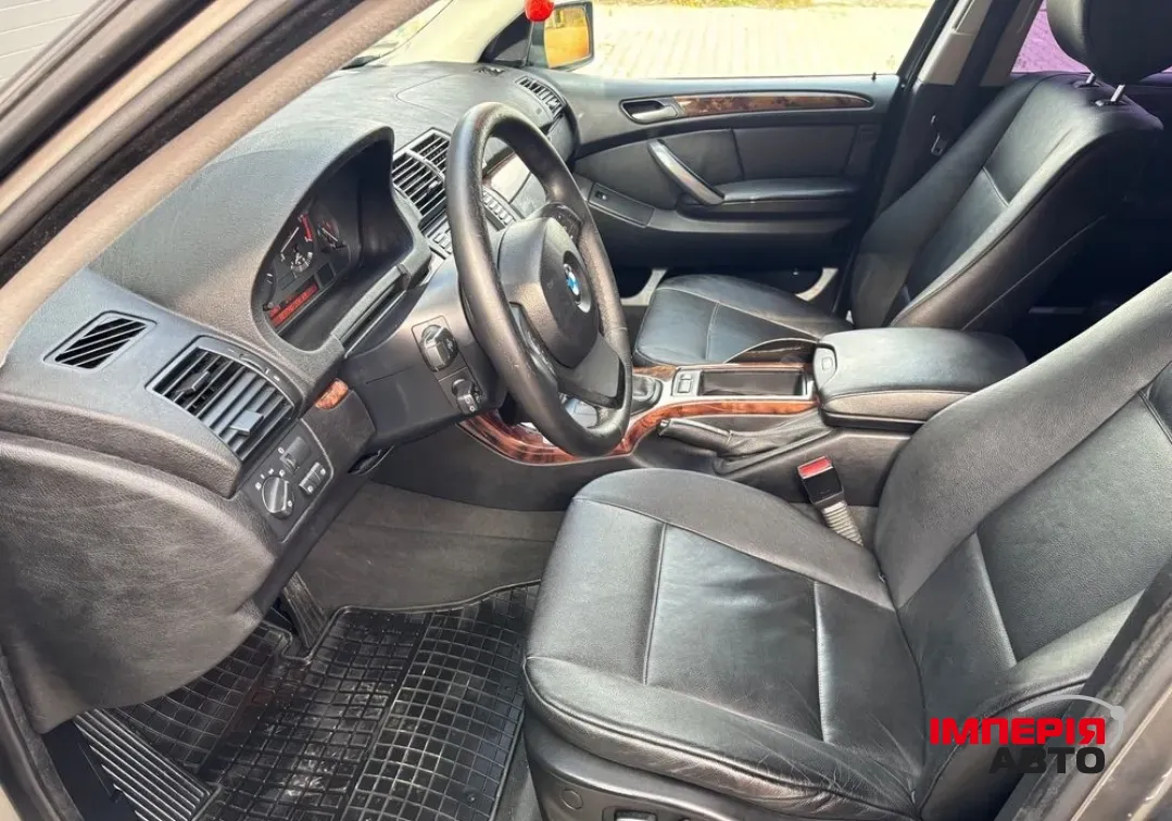 BMW X5 - фото 6