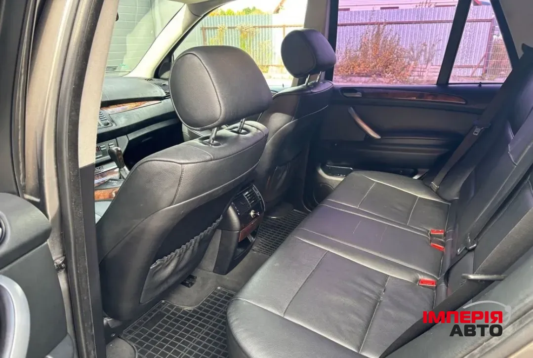 BMW X5 - фото 2