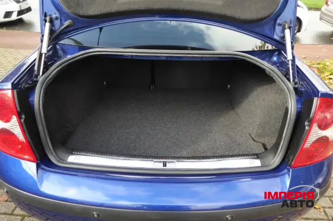 Volkswagen Passat - фото 2