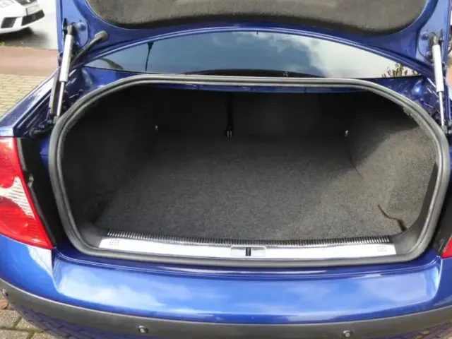 Volkswagen Passat - фото 2