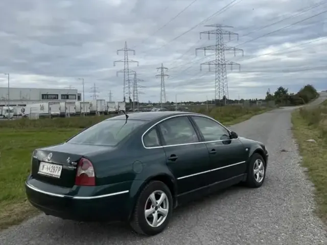 Volkswagen Passat - фото 4