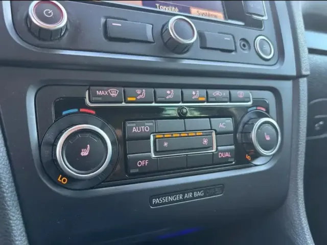 Volkswagen Golf - фото 2